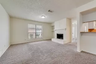 215 Silver Creek Dr, Duncanville, TX 75137 - Photo 2