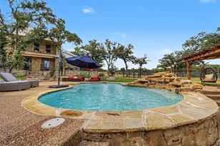 137 Silver Saddle Cir, Weatherford, TX 76087 - Photo 2