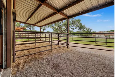137 Silver Saddle Circle, Weatherford, TX 76087 - Photo 22