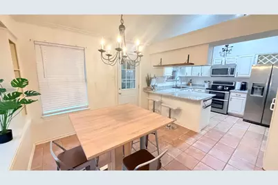 1121 Holly Drive, Carrollton, TX 75010 - Photo 2