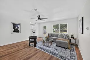 301 E Fuller Dr, Euless, TX 76039 - Photo 6