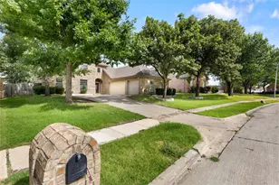 4409 Mitchell Ln, Rowlett, TX 75088 - Photo 2