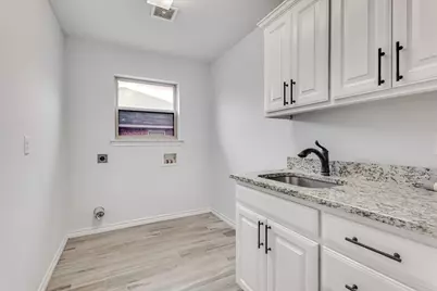 1007 SW 2nd Avenue, Mineral Wells, TX 76067 - Photo 32
