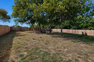 821 E 2nd St, Weatherford, TX 76086 - Photo 32