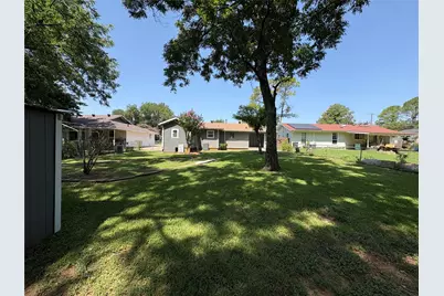 705 Vine Street, Euless, TX 76040 - Photo 22