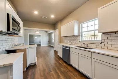 2721 Travis Avenue, Fort Worth, TX 76110 - Photo 12