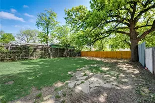 2721 Travis Ave, Fort Worth, TX 76110 - Photo 20