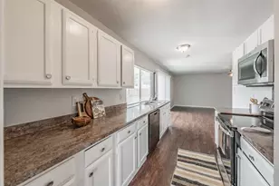 720 Nora Ln, DeSoto, TX 75115 - Photo 10