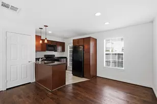 4723B Bradford Dr, Dallas, TX 75219 - Photo 10