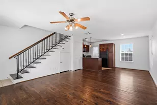 4723B Bradford Dr, Dallas, TX 75219 - Photo 6