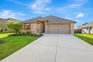3020 Cliffview Dr, Sanger, TX 76266 - Photo 1