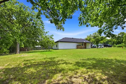416 Scott Lane, Pilot Point, TX 76258 - Photo 2