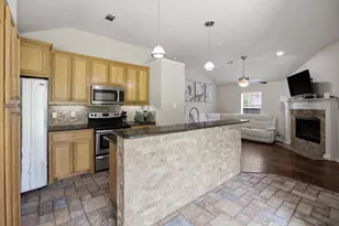 416 Scott Ln, Pilot Point, TX 76258 - Photo 8