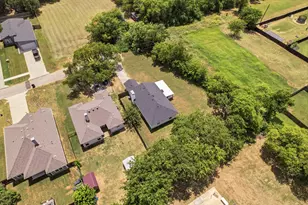 416 Scott Ln, Pilot Point, TX 76258 - Photo 16