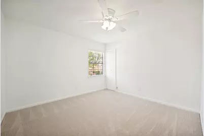 2047 Cologne Drive, Carrollton, TX 75007 - Photo 22