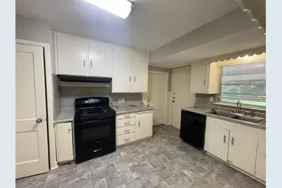815 Dugan Street, Arlington, TX 76010 - Photo 4