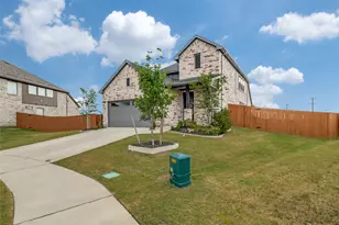 3800 Summerfield Dr, Crandall, TX 75114 - Photo 2