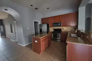 633 Grayson Ln, Lake Dallas, TX 75065 - Photo 4