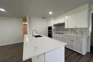 607 Stanford St, Corsicana, TX 75110 - Photo 1