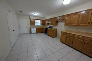 604 E Oak St, Wylie, TX 75098 - Photo 4