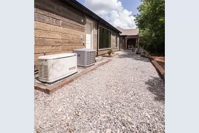 328 Wolf Front Road, Van Alstyne, TX 75495 - Photo 34