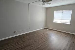 7322 Long Canyon Trail, Dallas, TX 75249 - Photo 12