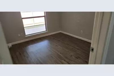 7322 Long Canyon Trail, Dallas, TX 75249 - Photo 14