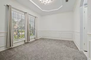 2811 Gillespie Ln, Grand Prairie, TX 75052 - Photo 20