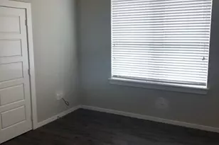 2303 N Elm St, Denton, TX 76201 - Photo 6