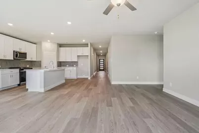 1934 Furlong Dr, Seagoville, TX 75159 - Photo 2