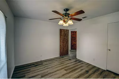 401 Rhineland, Benbrook, TX 76126 - Photo 30
