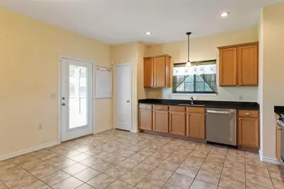 304 Port Drive, Gun Barrel City, TX 75156 - Photo 8