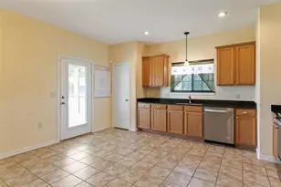 304 Port Dr, Gun Barrel City, TX 75156 - Photo 8