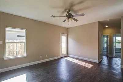 469 Canvas Court, Crowley, TX 76036 - Photo 8
