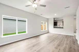 4256 Lava Frst Dr, Dallas, TX 75241 - Photo 4