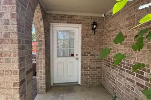 201 E Windsor Dr, Denton, TX 76209 - Photo 2