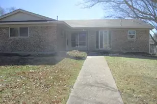 2905 Linda Dr, Ennis, TX 75119 - Photo 1