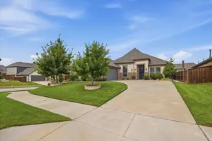 6028 Trail Driver Ct, Fort Worth, TX 76123 - Photo 2