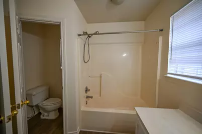 506 Valleyridge Court #B, Decatur, TX 76234 - Photo 8