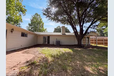 725 Ridgecrest Drive, Irving, TX 75060 - Photo 4