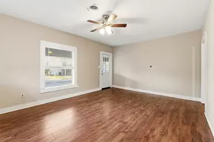 405 College St, Cleburne, TX 76033 - Photo 6