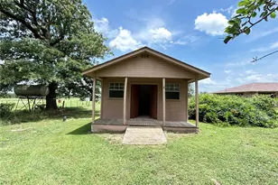 409 Co Rd 1167, Brashear, TX 75420 - Photo 36