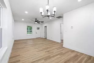 1413 N Wilhite St, Cleburne, TX 76031 - Photo 12