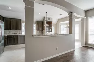 4040 Wellington Ln, Grapevine, TX 76051 - Photo 8