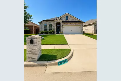 2024 Belshire Court, Fort Worth, TX 76140 - Photo 2