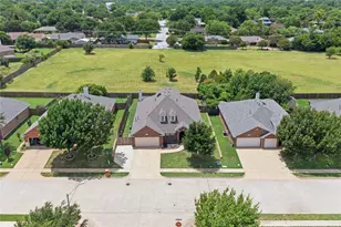 8 Tallwood Ln, Edgecliff Village, TX 76134 - Photo 36
