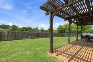 8 Tallwood Ln, Edgecliff Village, TX 76134 - Photo 34