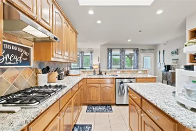 8 Tallwood Lane, Edgecliff Village, TX 76134 - Photo 16