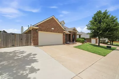 8 Tallwood Lane, Edgecliff Village, TX 76134 - Photo 8
