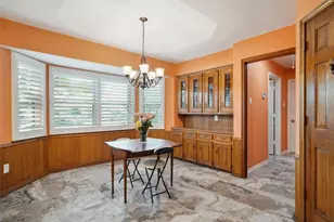 2833 S Country Club Rd, Garland, TX 75043 - Photo 10